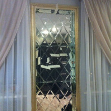 Зеркало из фацетной композиции